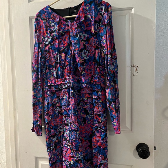 Zara Dresses & Skirts - Zara Vibrant Floral Long Sleeve Dress - Blue and Pink